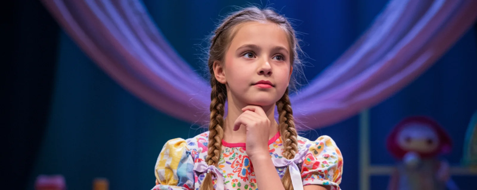 SPEKTAKL TEATRALNY EMITOWANY W TELEWIZJI