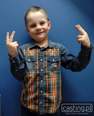 87589