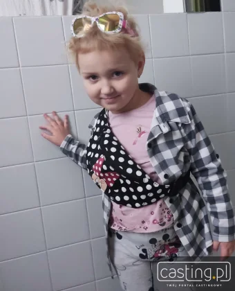 93054