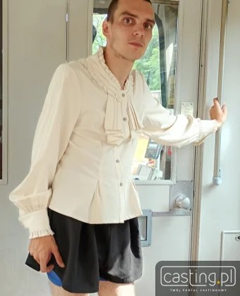 149303